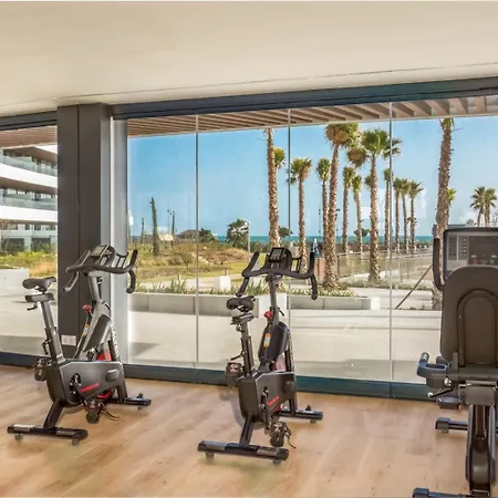 Vivi Homes - Galatea Pool, Gym, Sauna & アパート