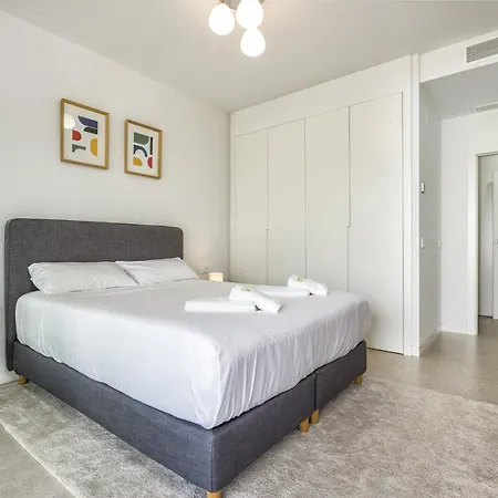 Vivi Homes - Galatea Pool, Gym, Sauna & Appartement Torremolinos