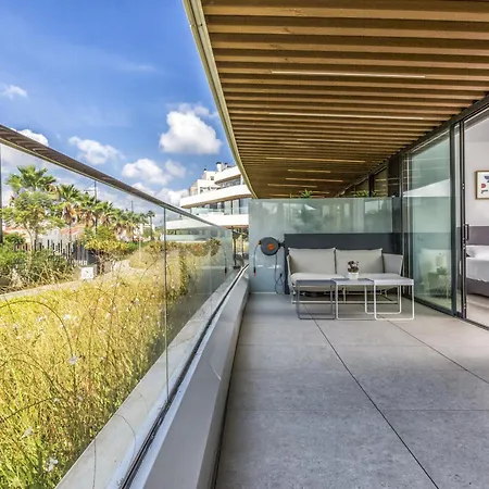 Appartement Vivi Homes - Galatea Pool, Gym, Sauna &