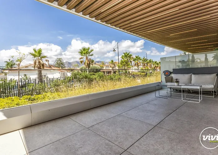 Vivi Homes - Galatea Pool, Gym, Sauna & Lägenhet *