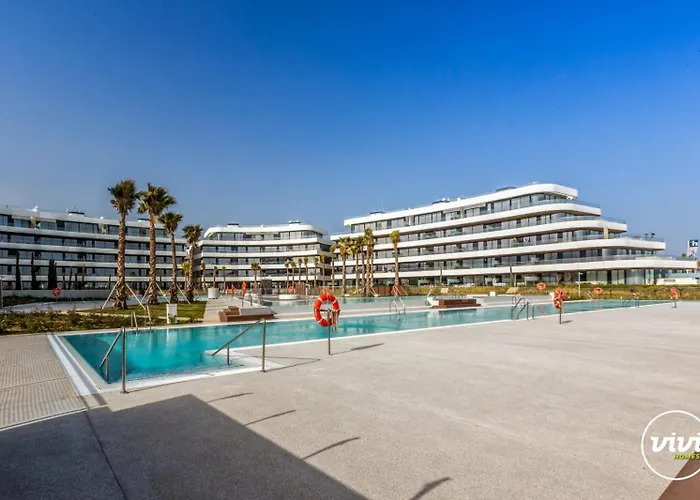 Vivi Homes - Galatea Pool, Gym, Sauna & 토레몰리노스