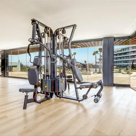 Vivi Homes - Galatea Pool, Gym, Sauna & טורמולינוס