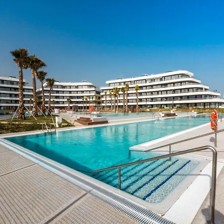 Apartment Vivi Homes - Galatea Pool, Gym, Sauna &