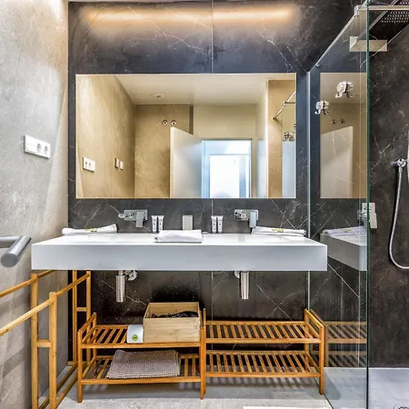 Apartment Vivi Homes - Galatea Pool, Gym, Sauna &