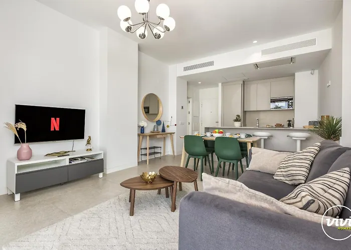 Appartement Vivi Homes - Galatea Pool, Gym, Sauna &